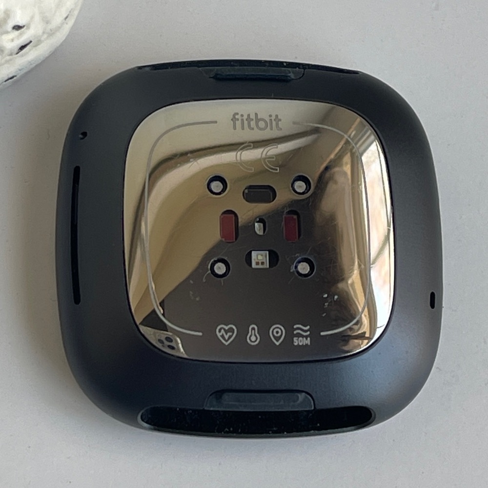 Fitbit Versa 3 Watch - Picture 11 of 14